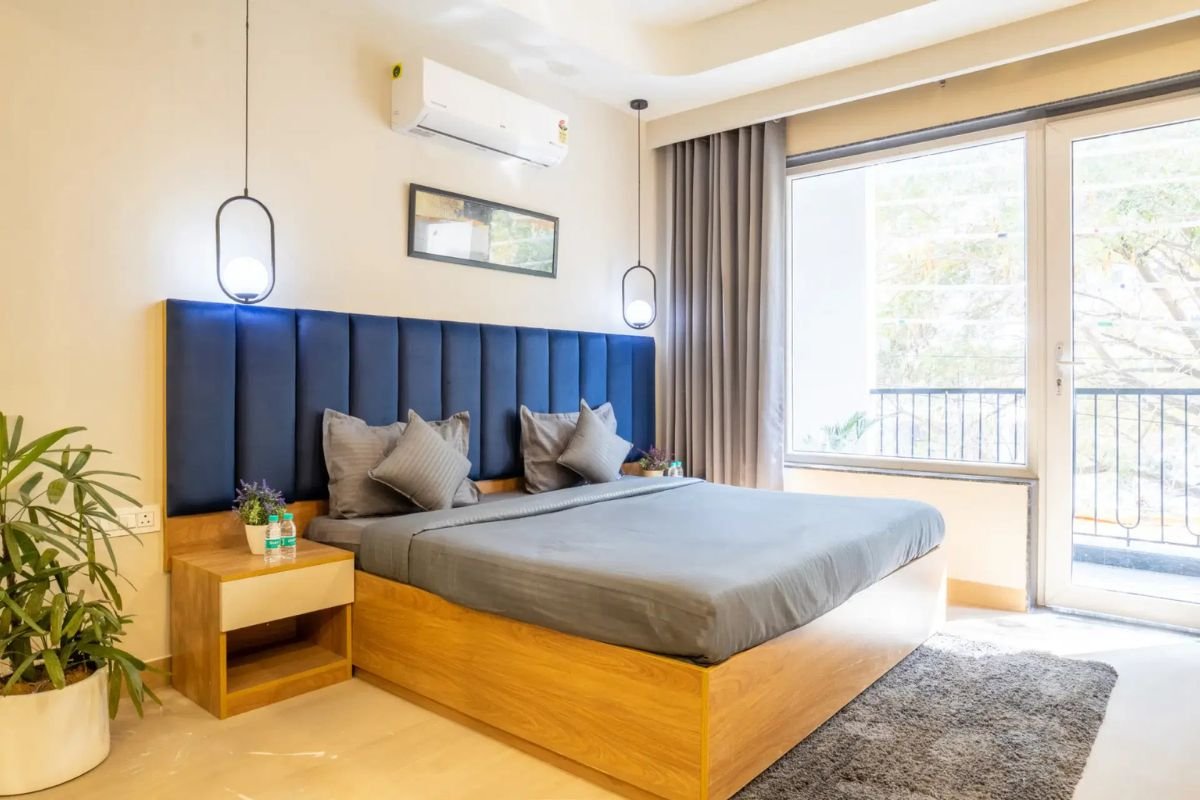 1 RK Flat & PG Rooms in Sushant Lok, Gurgaon - Near Metro & No Brokerage